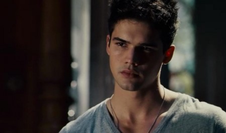the-covenant-starring-steven-strait-taylor-kitsch-chace-crawford-and-toby-hemingway-169117915.jpg